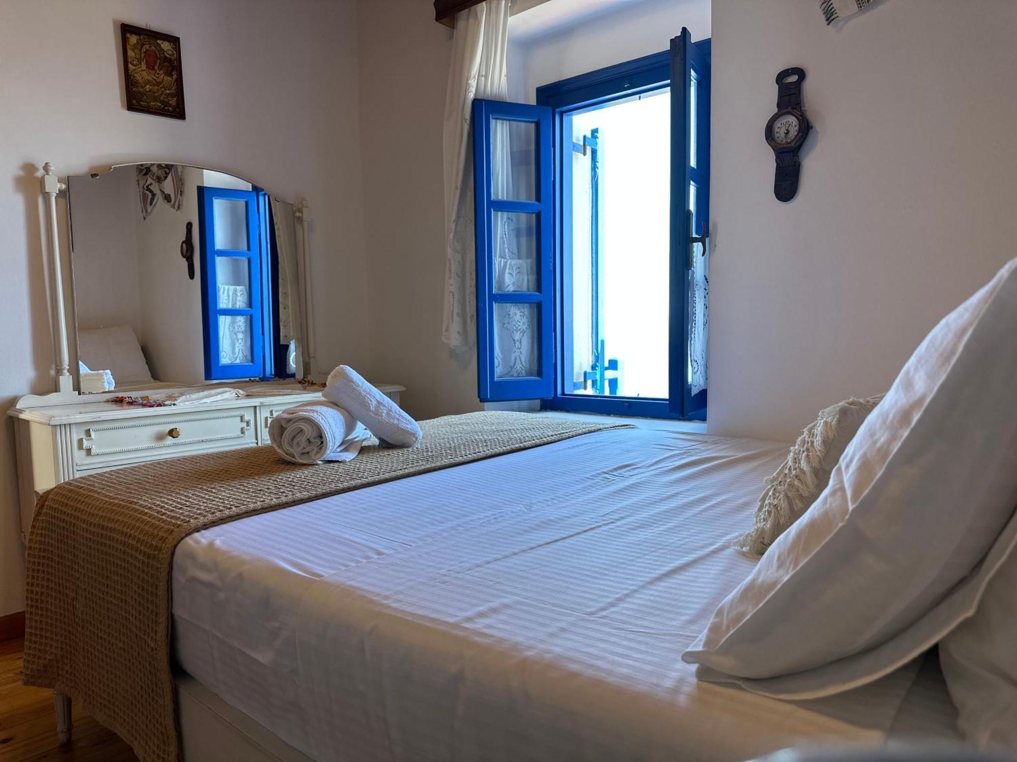 Emporios Traditional Sea View House Emporeios  Bagian luar foto